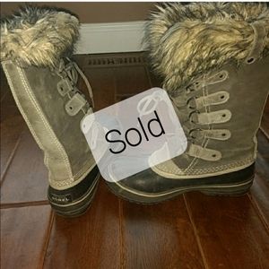 Sorel Joan of artic 🚩 SOLD on my other poshmark🚩
